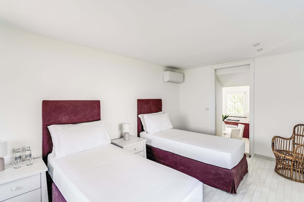 Giulia 2 Villa Apartment Shared Pool Sea Views