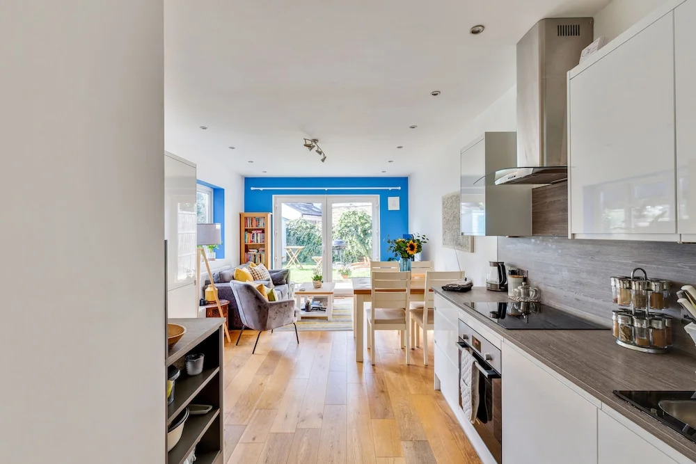 Fantastic 1BD Flat With Garden Central Kingston
