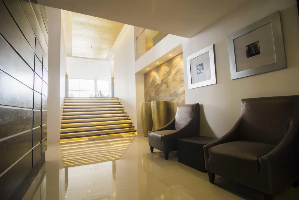 Platinum One Suites