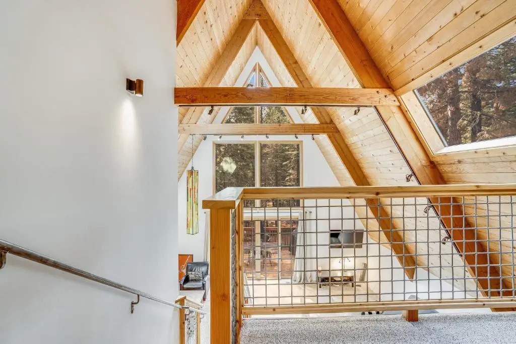 Tamarack by Avantstay Remodeled Chamberlands! Full Beach / Pool Access!
