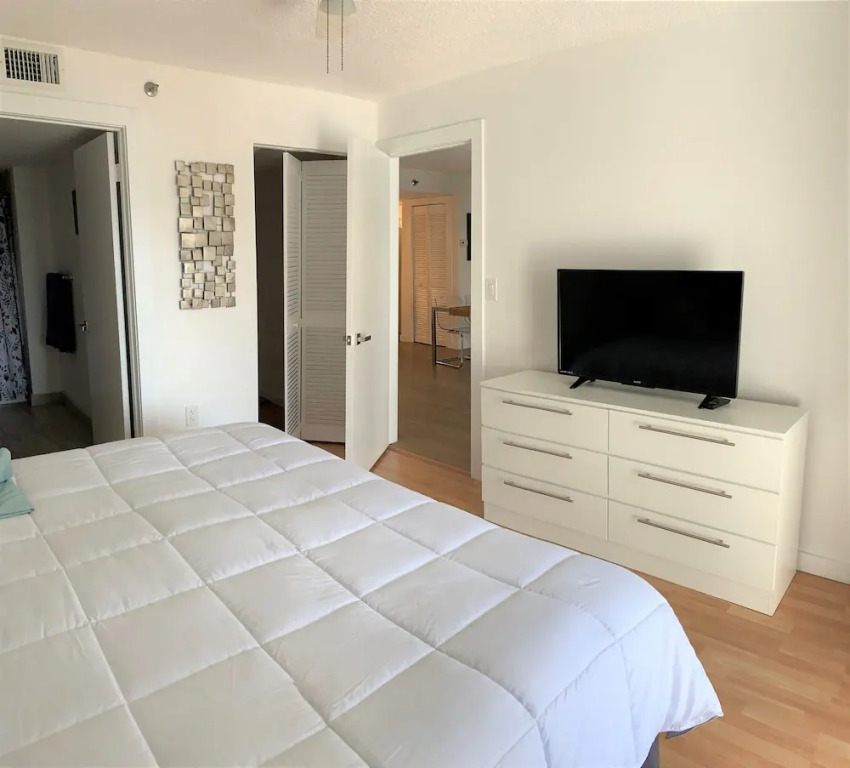 Le Frontenac 505 by Go Florida Condo, Sunny Isles