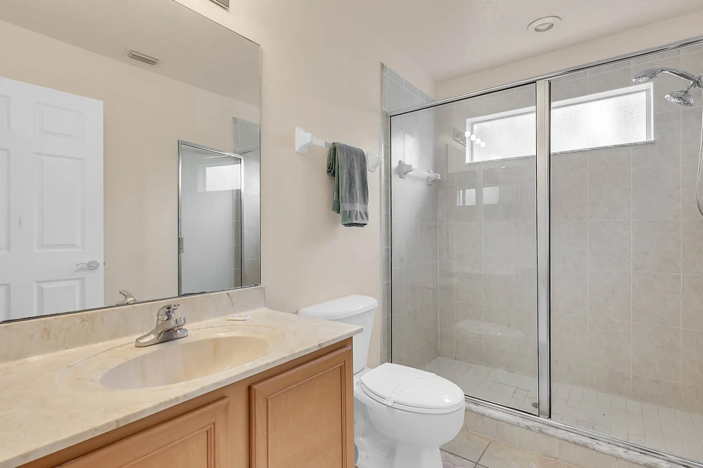 CP672OD - 5 beds pool & spa home with game room, Davenport, US