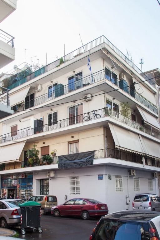 Beautiful new apartment in Petralona