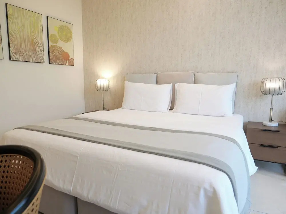 Sea & Garden View Apartments - The 8