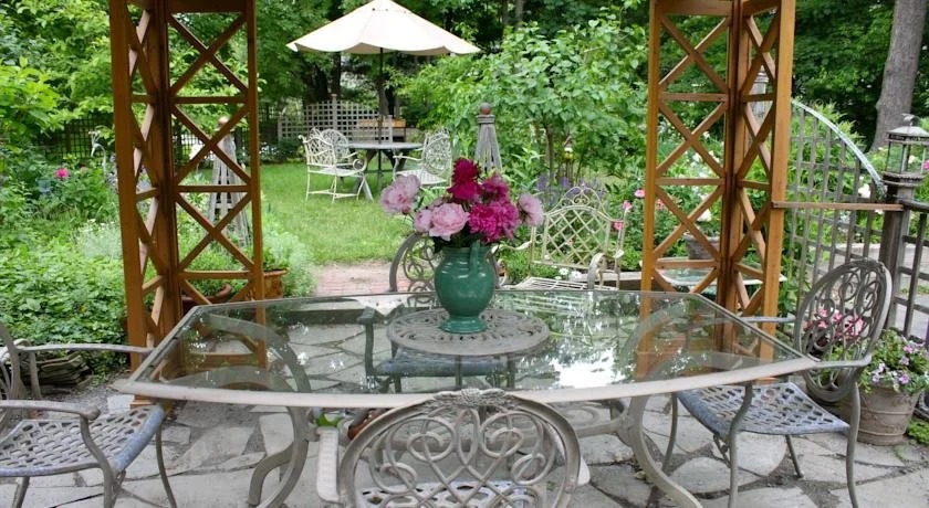 Rogers and Brown House B&B