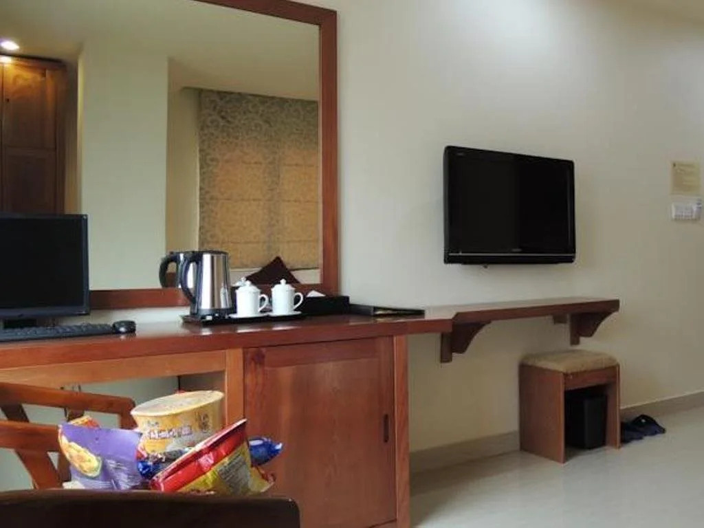 Hanoi B Hotel & Travel - 5 mins Hoan Kiem lake