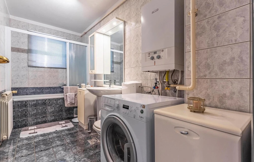 Awesome Apartment in Pula With Wifi and 2 Bedrooms