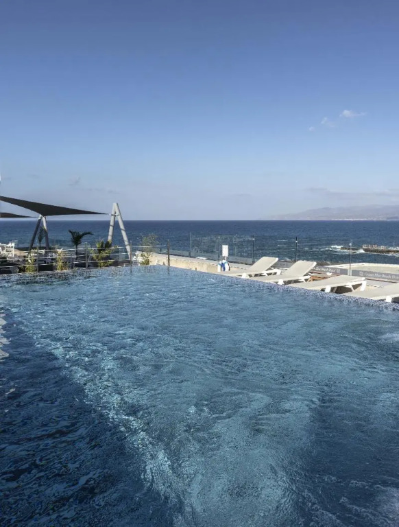 Glaros Royal Beach Hotel