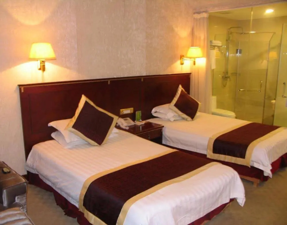 Xinjiefang Holiday Hotel