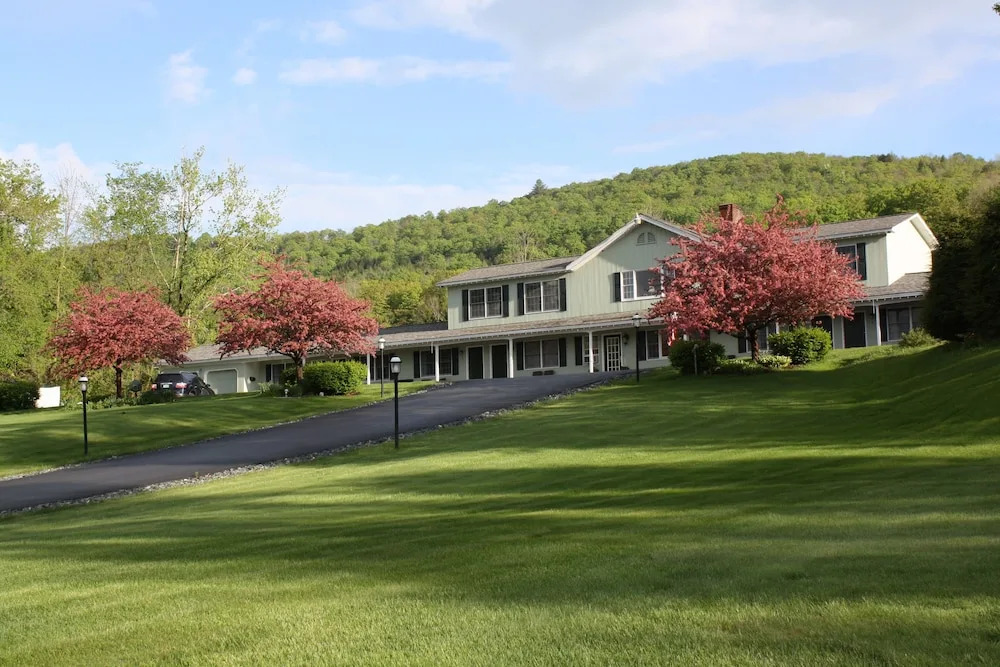 Braeside Lodging