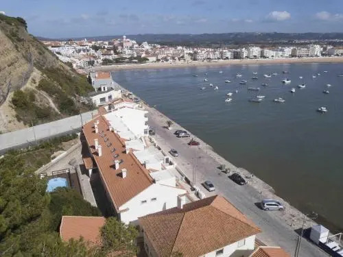 Cais Waterfront Holiday Apartments