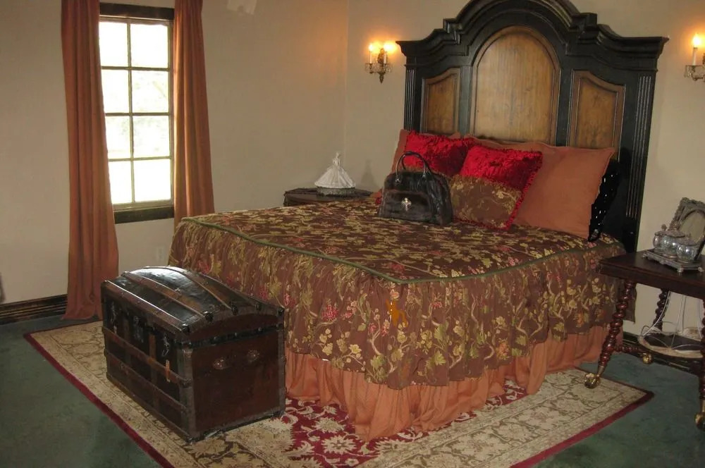Cat's Meow Bed & Breakfast