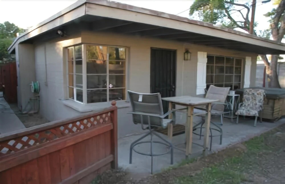 Zenyard Guest House