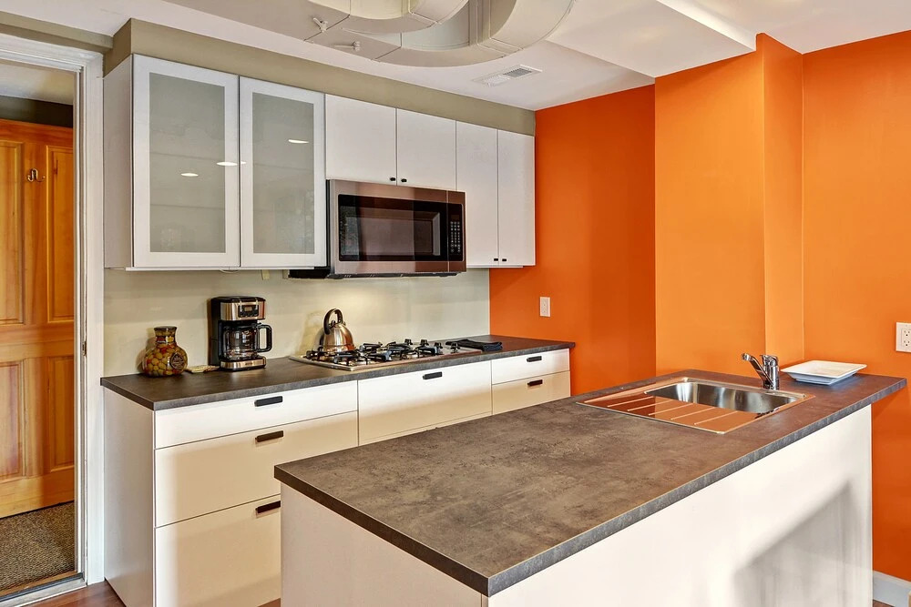 Ravenna Urban Farm Studio Apartment