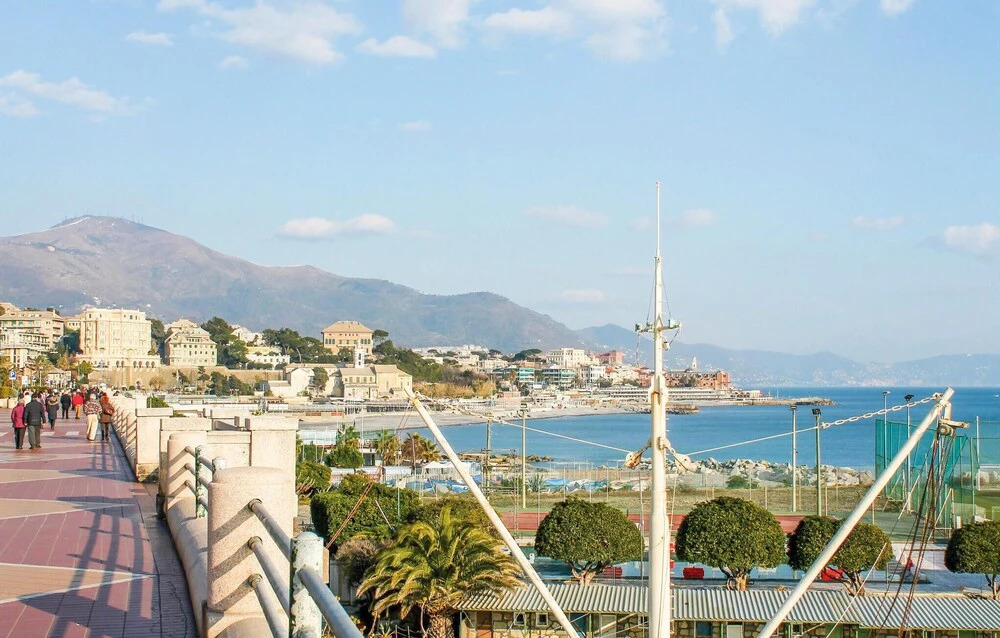 Beautiful Apartment in Genova Pra' With Wifi and 2 Bedrooms