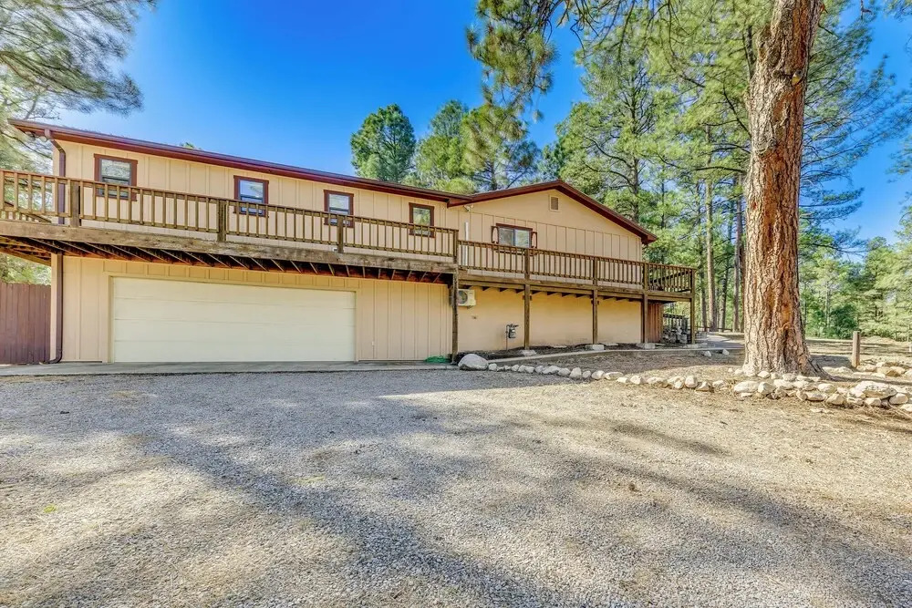 Ruidoso Cabin w/ Hot Tub ~ 2 Mi to Grindstone Lake