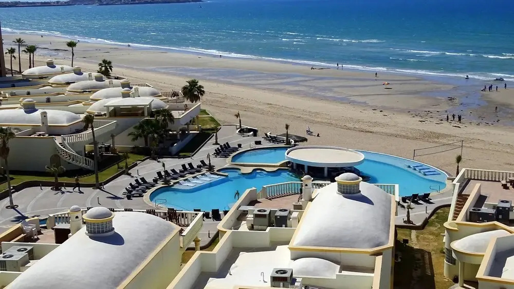 Las Palmas Resort At Sandy Beach: Condo Grande 603 2 Bedroom Condo by Redawning