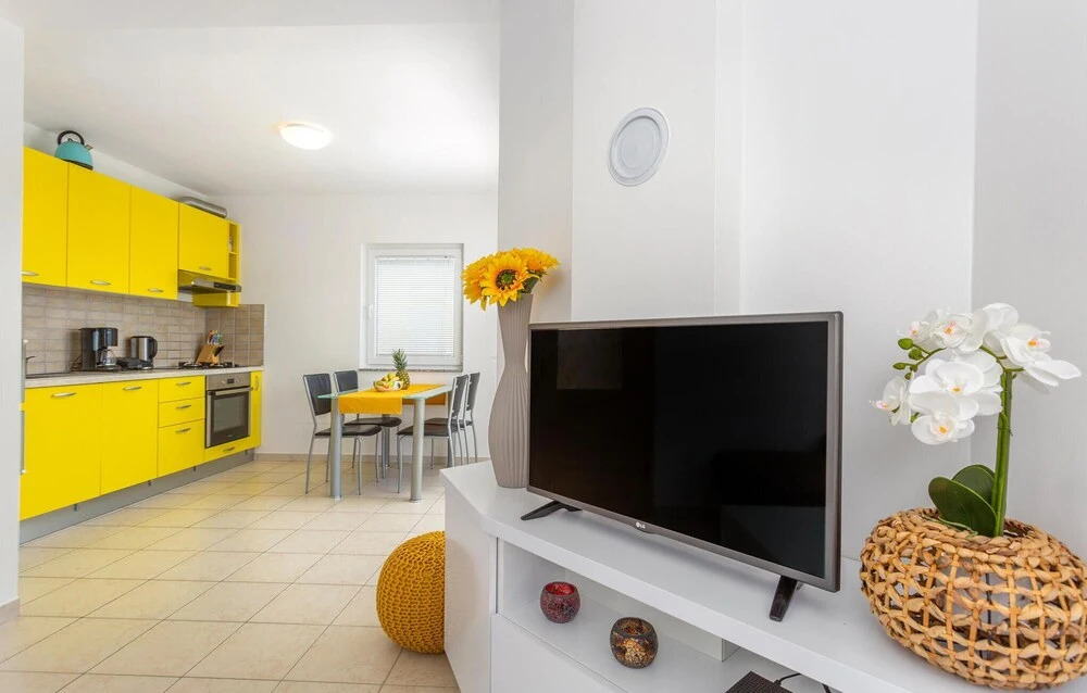 Nice Home in Dobrinj With Wifi and 3 Bedrooms