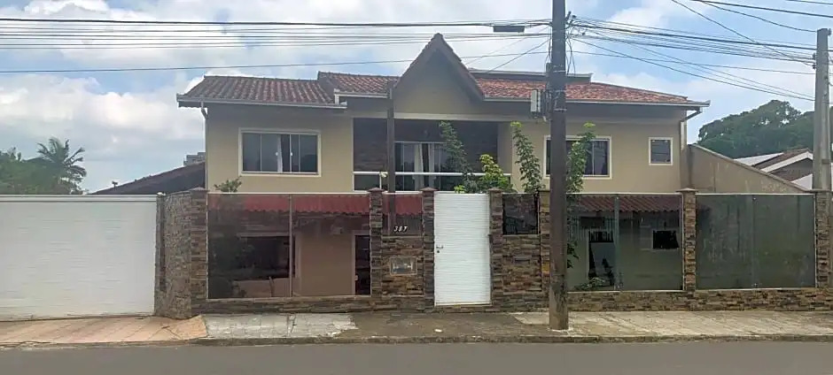 Hostel come home