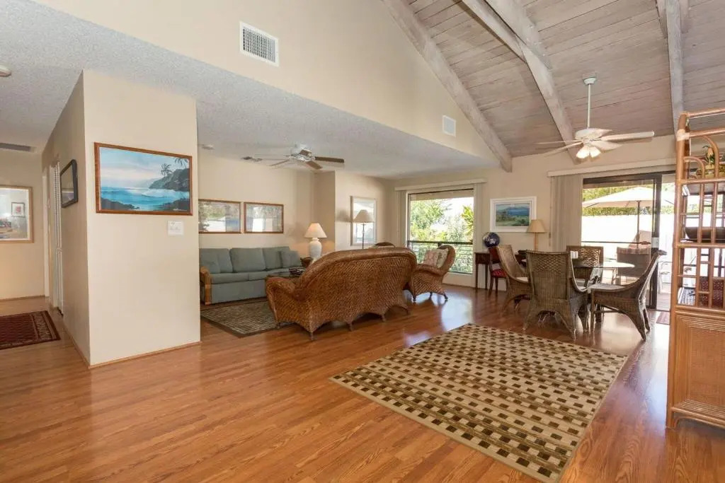 Hale Nani Loa - White Sands Beach Home by Casago