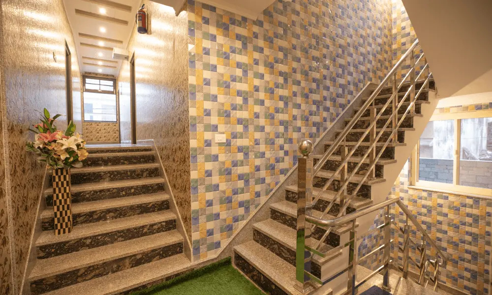 Hotel Gangotri Plaza