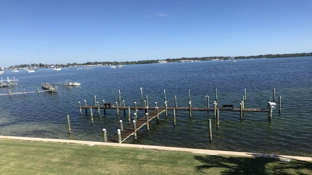 Pelican Cove 16