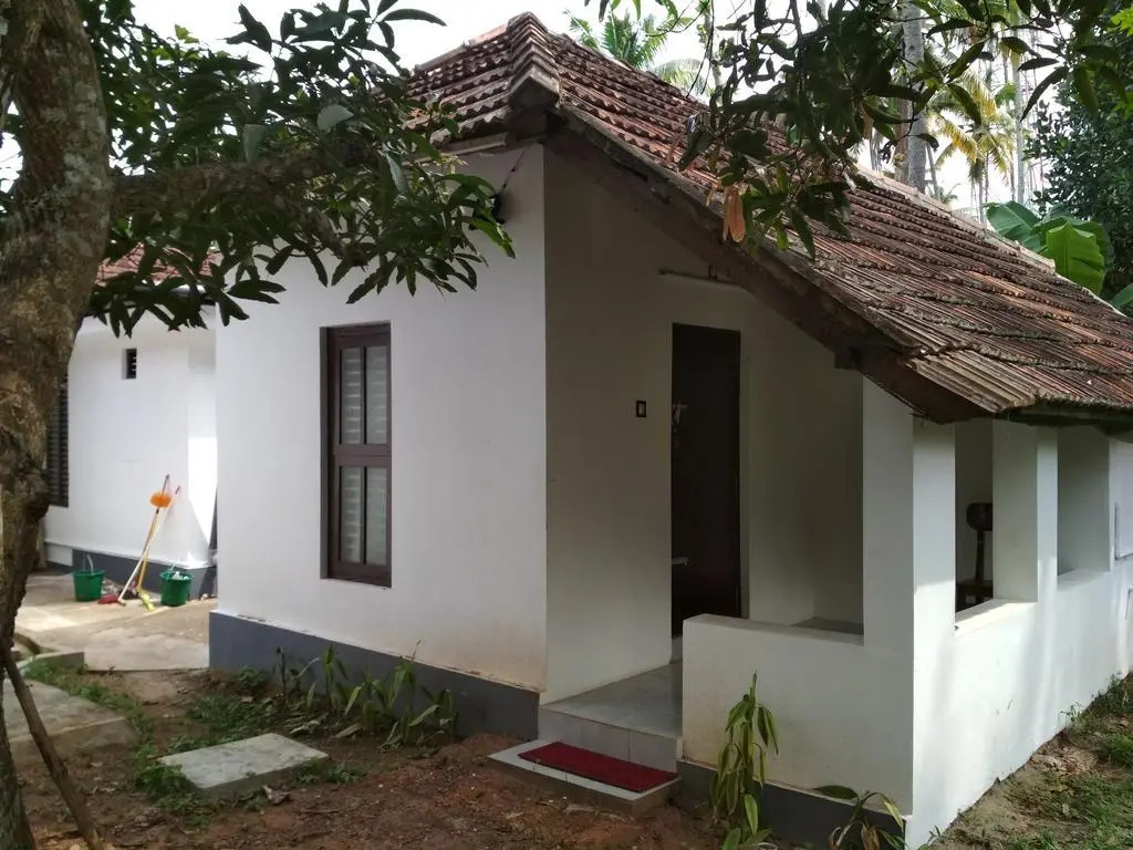 Piggy Hostel Varkala (formerly Short Giraffe)
