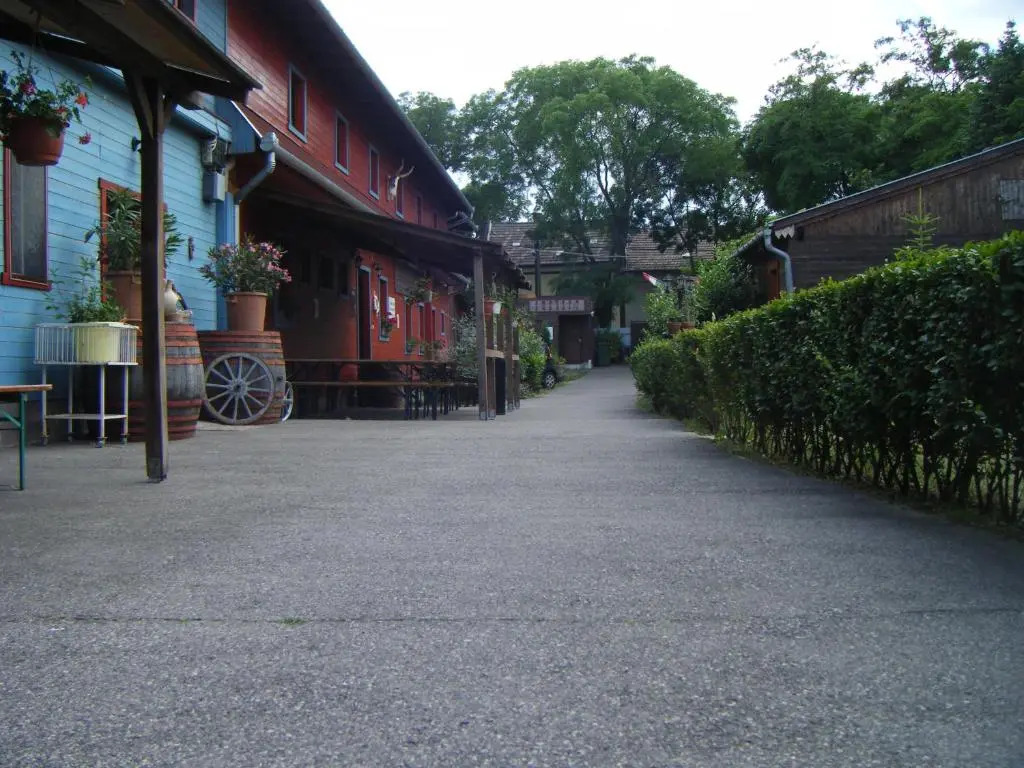 Williams Village Bowling & Country Club