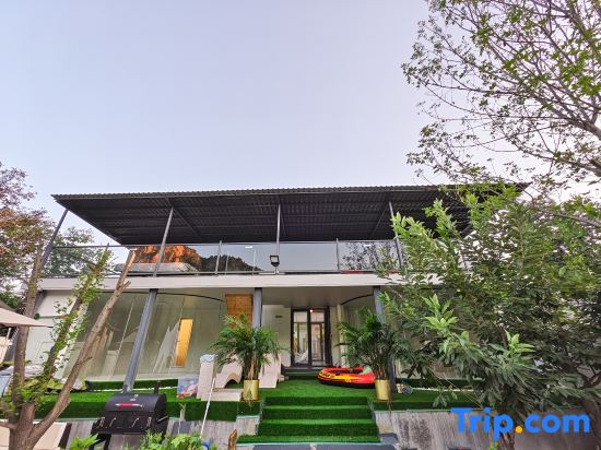 Xiaobali Natural Homestay (Qinglianggu Scenic Area Branch)