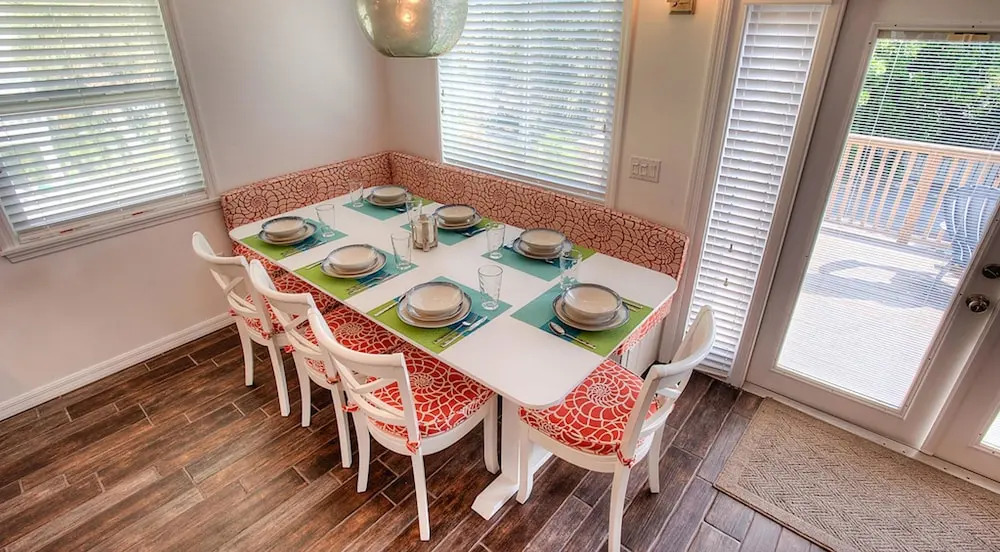 Whispering Whale Retreat Apartment 4