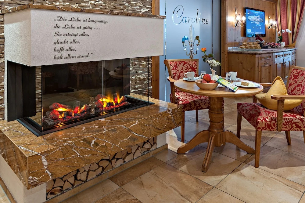 Liebes Caroline 4-Sterne-Hotel