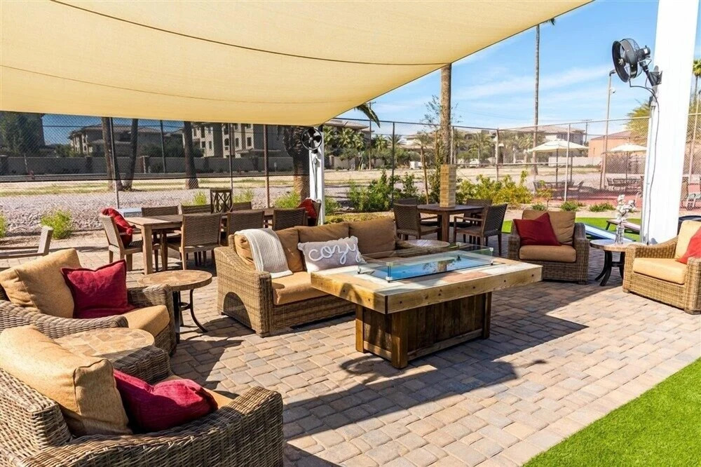 Scottsdale's premium short term getaway, Fully furnished 1 bedroom homes, FREE Golf, cable, utilities, Wi-Fi, parking, pool, and bike trails- Unit 112 by RedAwning