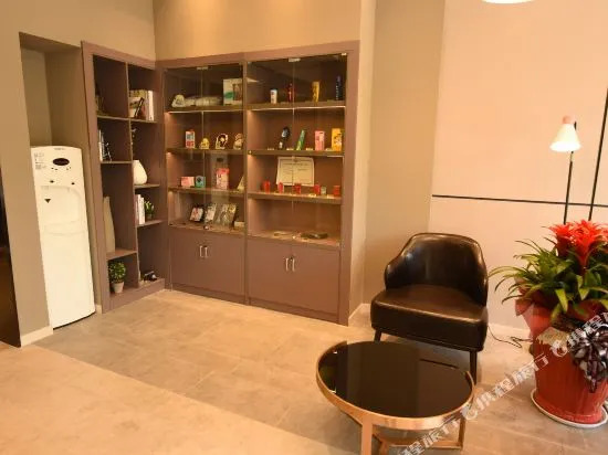 Home Inn (Wuxi Qingqi Road Wanda Plaza)