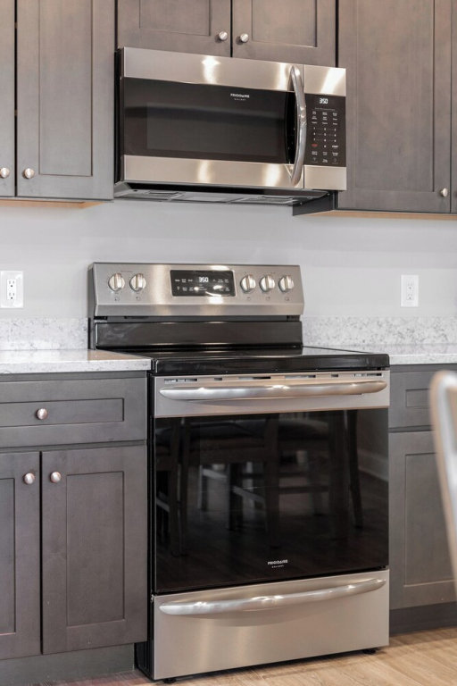 539 Bay St. Lake View Condo Unit 204E