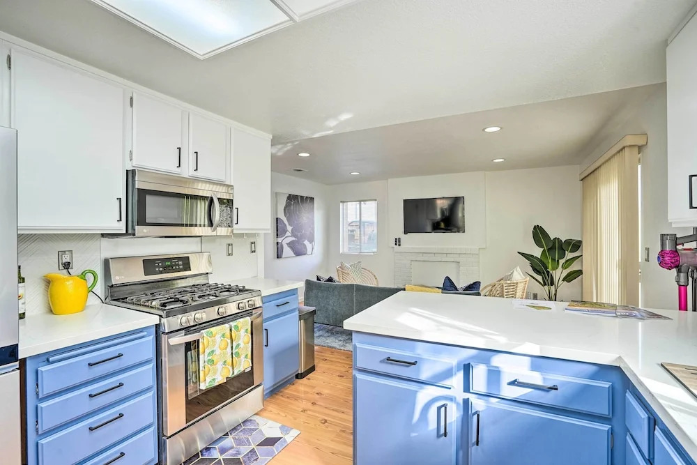 Bay Area Home Rental Near Six Flags and Napa Valley!