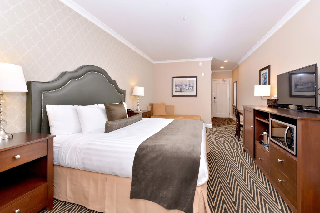 Majestic Inn and Spa