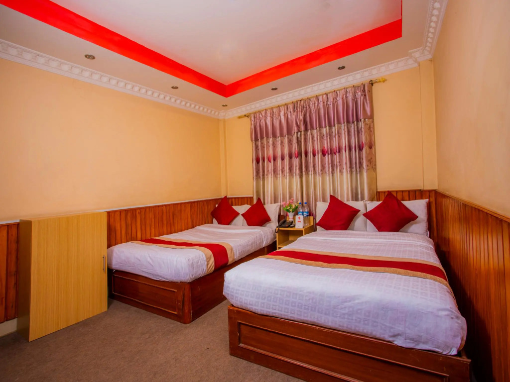 OYO 305 Hotel Gauri