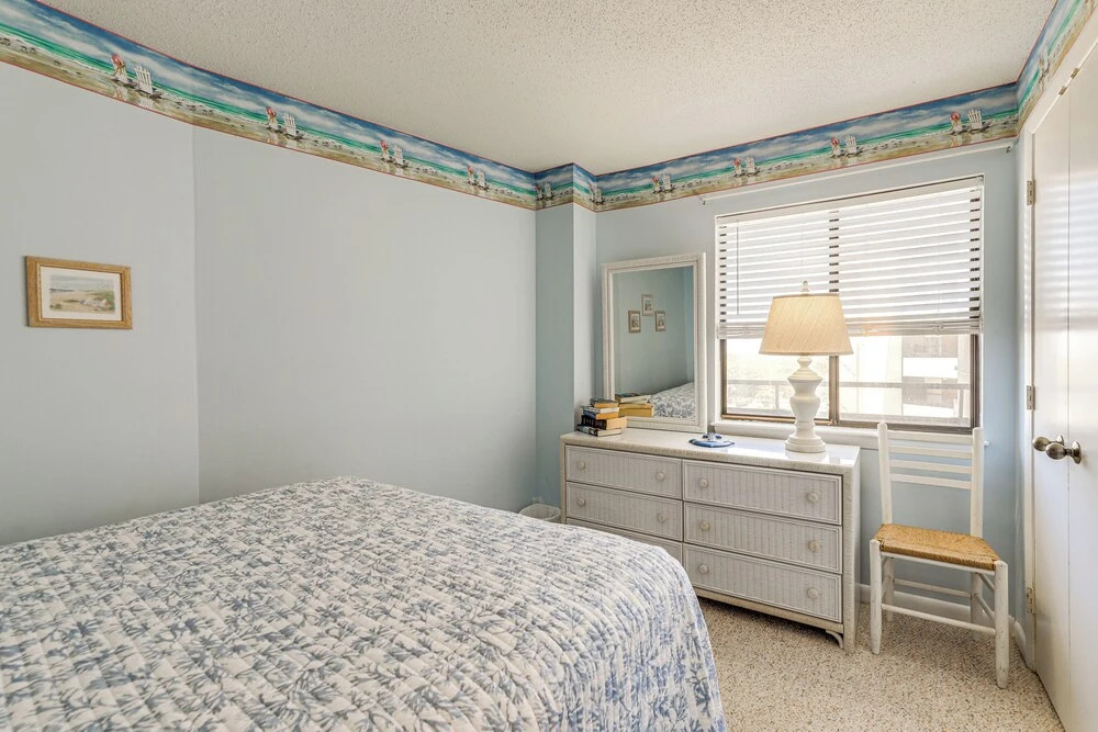 'the Lookout' Indian Beach Condo w/ Pool & Ocean