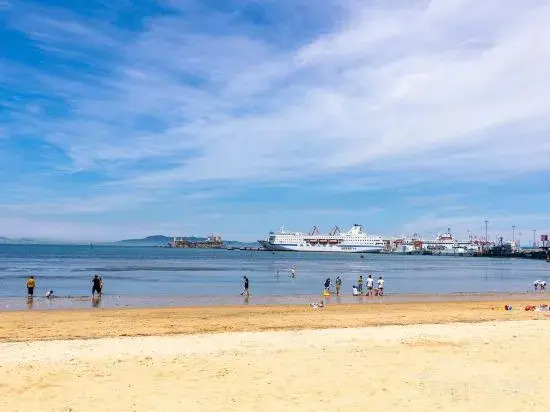 Qingyun Boutique Vacation Apartment (Weihai High-Speed Railway Station Hanlefang)