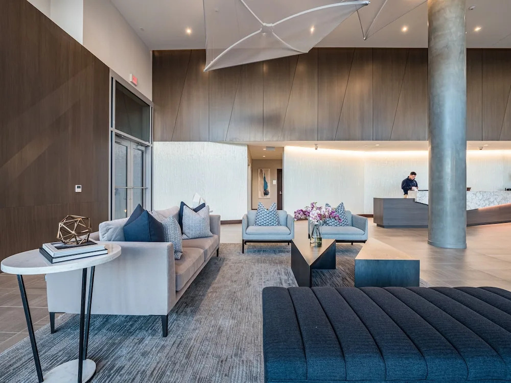 Global Luxury Suites Crystal City