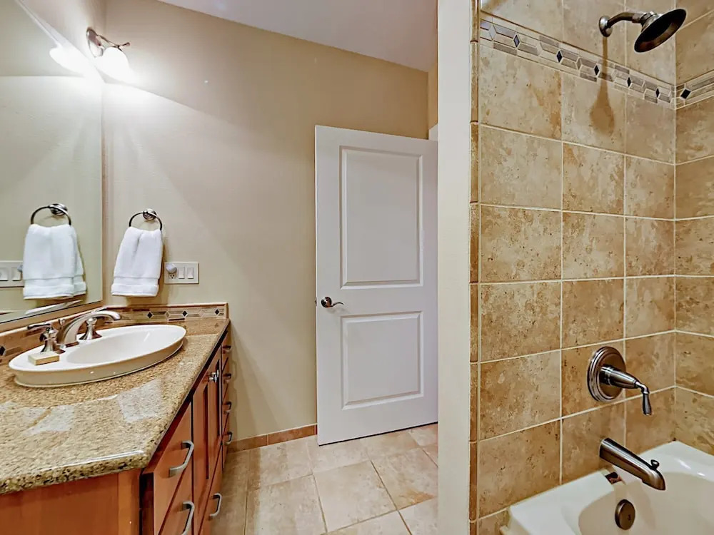 1125 NW Spring St Condo Unit A-203