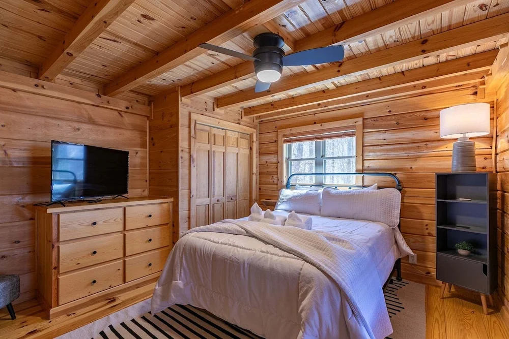 The Mountainbriar Lodge
