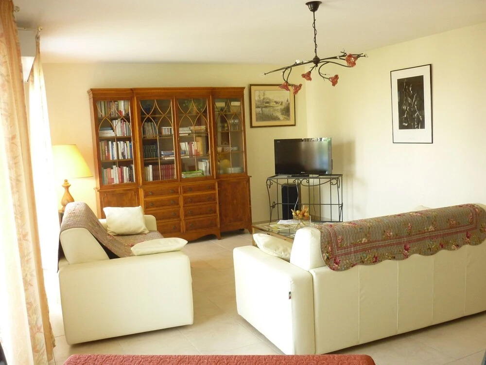 Apartment With 2 Bedrooms in Saint-raphaël, With Wonderful Mountain Vi