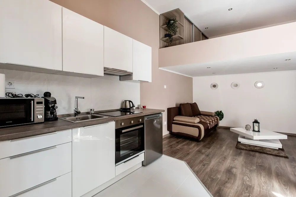 Kazinczy 12 Apartment