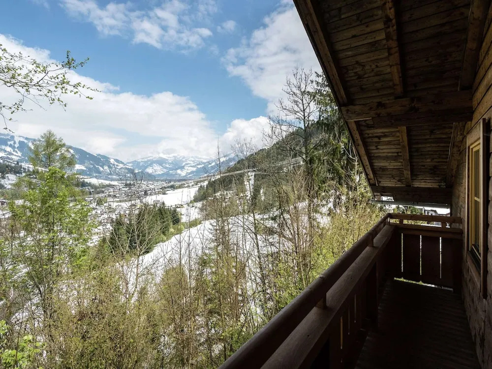 Vacation in Kaprun A chalet surrounded by nature