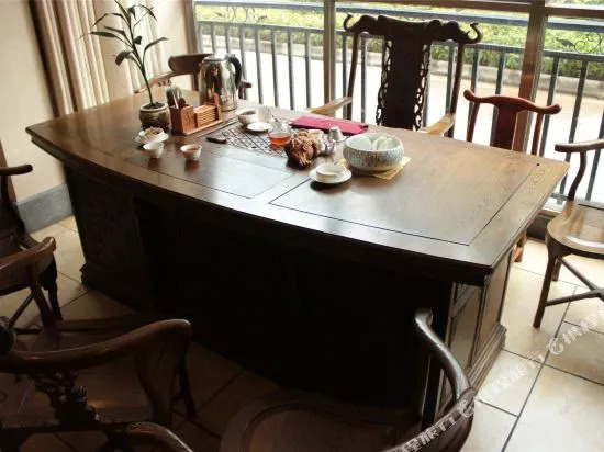 Huibo Garden Hotel (Huizhou Dongjiang Branch)