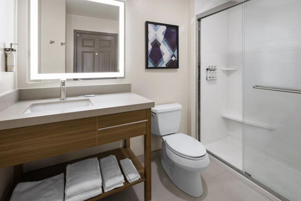 Candlewood Williamsport by IHG