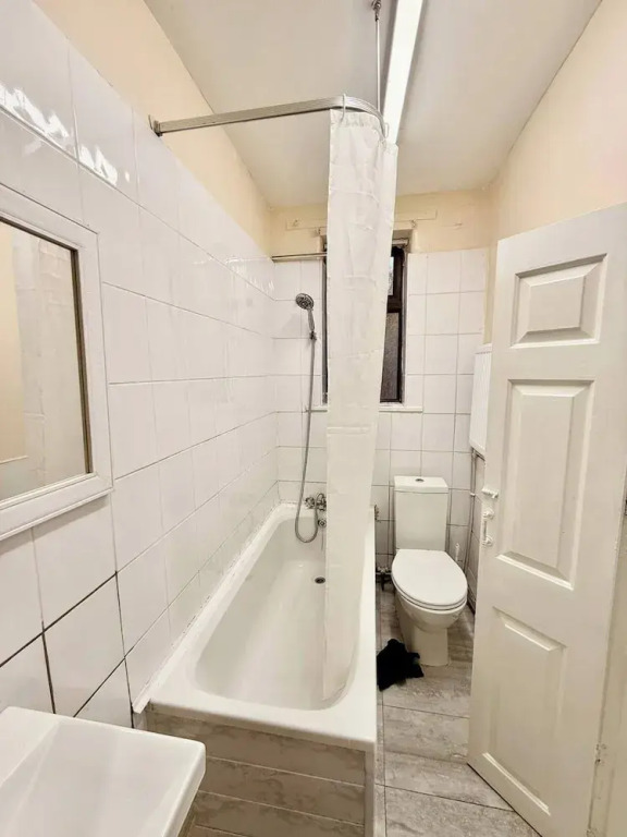 3bedroom Entire House in Stockport Town Manchester