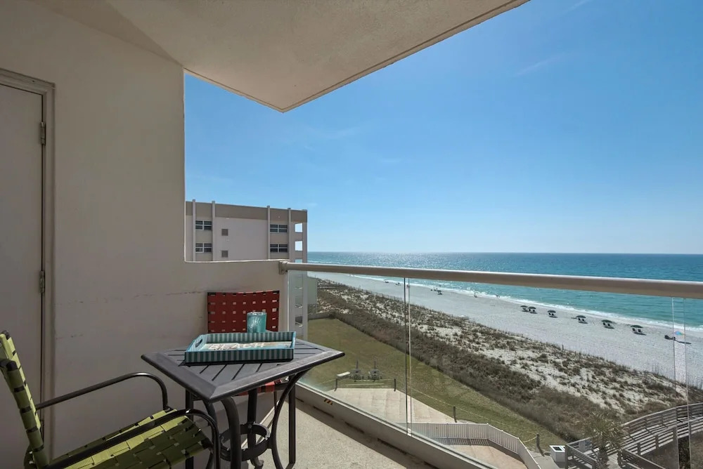 Regency Towers 702 West - Two Bedroom Condo