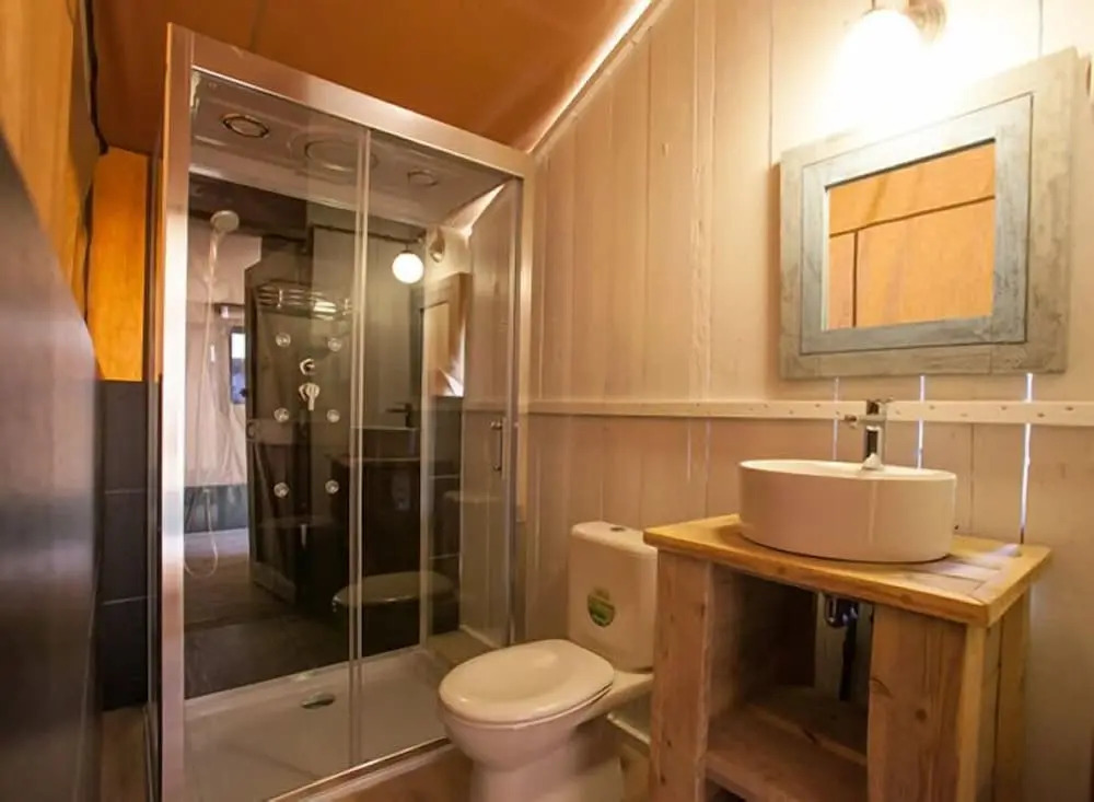 Whaka Lodge Luxury Camp